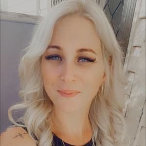 Meet your Posher, Jaclyn